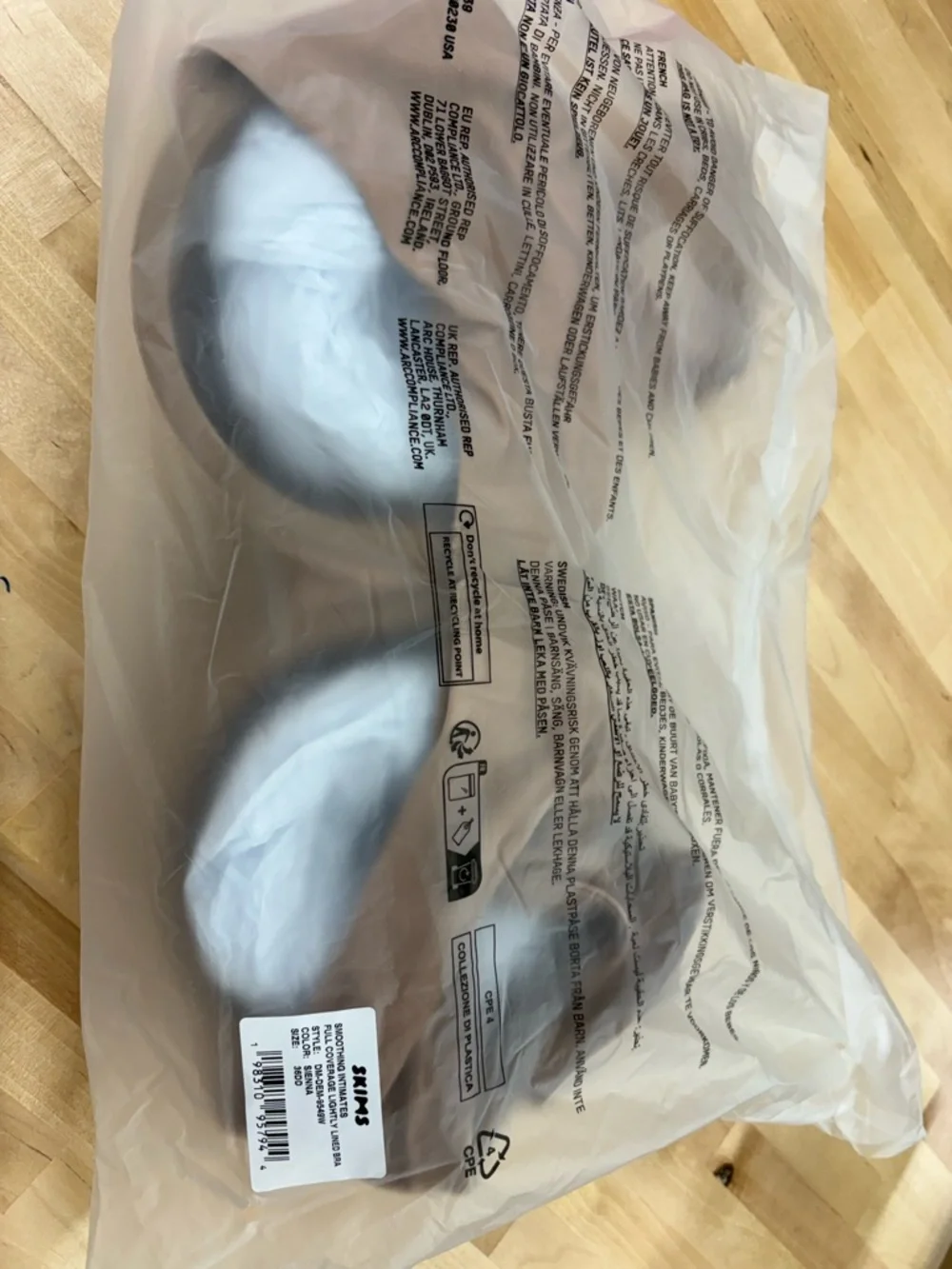 Skims Unlined Full Coverage Bra - Picture 6 of 7